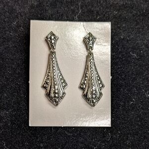 AVON Vintage Victorian Elegance Pierced Silver-tone Dangle Earrings, NOS